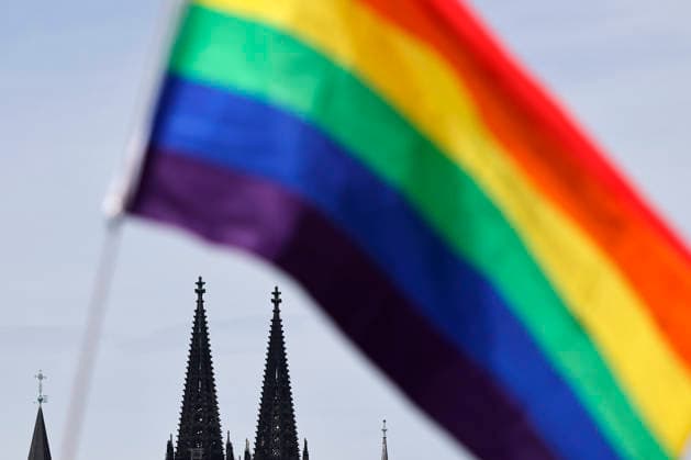 Impression vom Kölner Queer March unter dem Motto Köln zeigt Solidarität, Köln zeigt Haltung , eine Solidaritäts-Demonstration nach dem islamistischen Anschlag auf den CSD in Berlin. (Themenbild, Symbolbild) Köln, 09.08.2026 NRW Deutschland *** Scene from the Cologne Queer March under the slogan Cologne Shows Solidarity, Cologne Takes a Stand, a solidarity demonstration following the Islamist attack on the CSD in Berlin. Featured image, symbolic image. Cologne, August 9, 2026, North Rhine-Westphalia, Germany Copyright: xChristophxHardtx