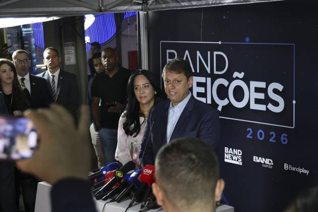 RECORD DATE NOT STATED Tarcisio de Freitas arrives at Band for debate on behalf of the Sao Paulo government. Sao Paulo (SP), 09 08 2026 2026 elections debate Band SP government The governor of Sao Paulo and candidate for re-election, Tarcisio de Freitas (Republicanos), arrives at Band headquarters alongside his wife Cristinne Freitas, this Sunday (9), to participate in the first debate between candidates for the government of Sao Paulo in the 2026 elections.(Foto: Leco Viana Thenews2 imago images) Tarcisio de Freitas arrives at Band for debate on behalf of the Sao Paulo government.  Copyright: xLecoxVianax