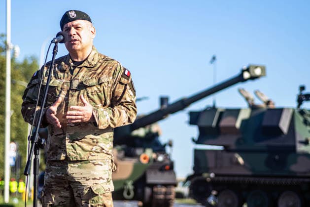 Poland s armed forces rehearse for the national Armed Forces Day parade in Warsaw, Poland - 9 Aug 2026 Chief of the General Staff of the Polish Armed Forces, General Wieslaw Kukula addresses a press conference. Early in the morning of 9th August, Poland s armed forces, and those of allies stationed in the country, take part in a rehearsal in preparation for a parade on National Armed Forces Day on the 15th August. Soldiers muster as the sun rises over the Vistula River and march past grandstands prepared for dignitaries. The soldiers were followed by mechanised divisions travelling in tanks and a variety of armoured vehicles. Afterwards, Secretary of State in the Ministry of Defence, Pawel Bejda addresses a post-rehearsal press conference, Copyright: xNeilxMiltonx xSOPAxImagesx NSM2026165G0809-L1002861_5000_300dpi