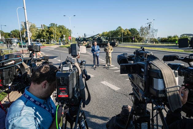 August 9, 2026, Warsaw, Mazovia, Poland: Secretary of State in the Ministry of Defence, Pawel Bejda and Chief of the General Staff of the Polish Armed Forces, General Wieslaw Kukula address a press conference. Early in the morning of 9th August, Poland s armed forces, and those of allies stationed in the country, take part in a rehearsal in preparation for a parade on National Armed Forces Day on the 15th August. Soldiers muster as the sun rises over the Vistula River and march past grandstands prepared for dignitaries. The soldiers were followed by mechanised divisions travelling in tanks and a variety of armoured vehicles. Afterwards, Secretary of State in the Ministry of Defence, Pawel Bejda addresses a post-rehearsal press conference, w - ZUMAs197 20260809_aaa_s197_087 Copyright: xNeilxMiltonx