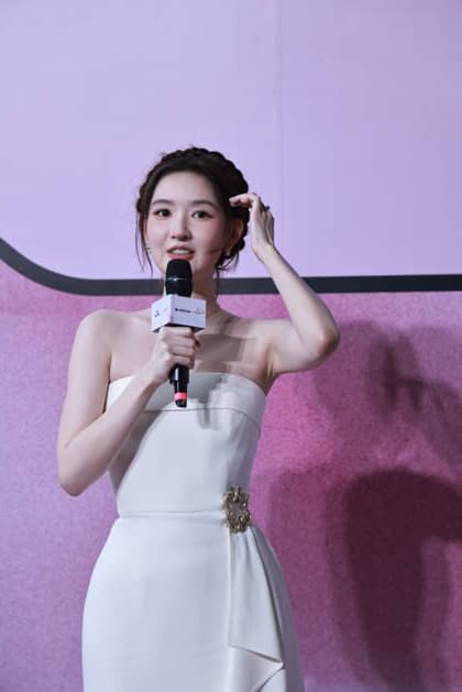 HANGZHOU, CHINA - AUGUST 09: Actress Wang Yuwen attends a Shiseido brand offline fan meeting on August 9, 2026 in Hangzhou, Zhejiang Province of China.  Copyright: xVCGx 111659017760