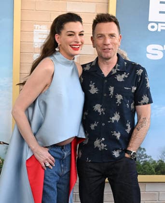 ˜The End of Oak Street™ World Premiere Anne Hathaway and Ewan McGregor arriving to The End of Oak Street world premiere held at the Steven J. Ross Theater on August 8, 2026 in Burbank, CA. Burbank Steven J. Ross Theater California USA Copyright: xLISAxOConnorx xAFF-USA.comx