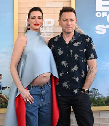 ˜The End of Oak Street™ World Premiere Anne Hathaway and Ewan McGregor arriving to The End of Oak Street world premiere held at the Steven J. Ross Theater on August 8, 2026 in Burbank, CA. Burbank Steven J. Ross Theater California USA Copyright: xLISAxOConnorx xAFF-USA.comx
