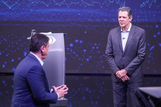 Fernando Haddad and Tarcisio de Freitas face off in the first Band debate. Sao Paulo, SP. 09.08.2026 - Debate-SP - PT candidate for governor of Sao Paulo, Fernando Haddad, and the current governor and Republican candidate for re-election, Tarcisio de Freitas, participate in the first election debate promoted by TV Bandeirantes, at the station s studio, in the Morumbi neighborhood, south of Sao Paulo, on the evening of Sunday, August 9, 2026.(Foto: Marina Uezima Brazil Photo Press Brazil Photo Press) INTERNATIONAL Sao Paulo Sao Paulo Brasil Copyright: xMarinaxUezimax