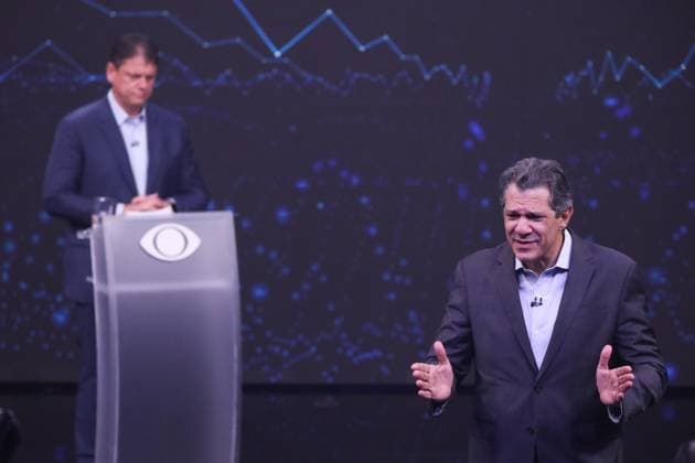 Fernando Haddad and Tarcisio de Freitas face off in the first Band debate. Sao Paulo, SP. 09.08.2026 - Debate-SP - PT candidate for governor of Sao Paulo, Fernando Haddad, and the current governor and Republican candidate for re-election, Tarcisio de Freitas, participate in the first election debate promoted by TV Bandeirantes, at the station s studio, in the Morumbi neighborhood, south of Sao Paulo, on the evening of Sunday, August 9, 2026.(Foto: Marina Uezima Brazil Photo Press Brazil Photo Press) INTERNATIONAL Sao Paulo Sao Paulo Brasil Copyright: xMarinaxUezimax