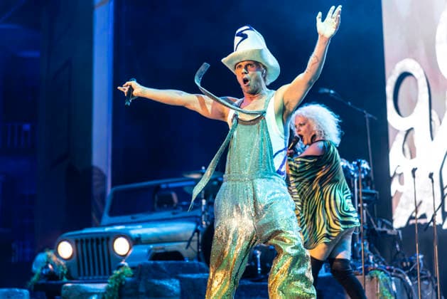 Scissor Sisters perform at Halifax Piece Hall Jake Shears of Scissor Sisters performs at Piece Hall, Halifax, England, 9th August 2026, Credit:Mike Gray MIKE GRAY - B4227 Avalon  Copyright: xMikexGrayx xMIKExGRAYx-xB4227x xAvalonx 1121970090