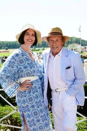Claus Theo Gärtner mit Ehefrau Sarah Würgler beim Westminster 136. Großer Preis von Berlin Pferderennen auf der Rennbahn Hoppegarten. Berlin, 09.08.2026 *** Claus Theo Gärtner with his wife Sarah Würgler at the Westminster 136 Berlin Grand Prix horse race at the Hoppegarten Racetrack in Berlin, August 9, 2026 Foto:xM.xWehnertx xFuturexImagex westminster_6817