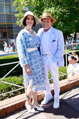 Claus Theo Gärtner mit Ehefrau Sarah Würgler beim Westminster 136. Großer Preis von Berlin Pferderennen auf der Rennbahn Hoppegarten. Berlin, 09.08.2026 *** Claus Theo Gärtner with his wife Sarah Würgler at the Westminster 136 Berlin Grand Prix horse race at the Hoppegarten Racetrack in Berlin, August 9, 2026 Foto:xM.xWehnertx xFuturexImagex westminster_6819