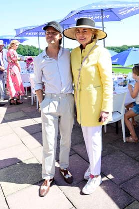 Tom Schilling und Tini Gräfin von Rothkirch beim Westminster 136. Großer Preis von Berlin Pferderennen auf der Rennbahn Hoppegarten. Berlin, 09.08.2026 *** Tom Schilling and Tini Countess von Rothkirch at the 136th Westminster Grand Prix of Berlin horse race at the Hoppegarten Racetrack in Berlin, August 9, 2026 Foto:xM.xWehnertx xFuturexImagex westminster_6827