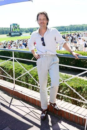 Tom Schilling beim Westminster 136. Großer Preis von Berlin Pferderennen auf der Rennbahn Hoppegarten. Berlin, 09.08.2026 *** Tom Schilling at the Westminster 136 Berlin Grand Prix horse race at the Hoppegarten Racetrack in Berlin, August 9, 2026 Foto:xM.xWehnertx xFuturexImagex westminster_6833
