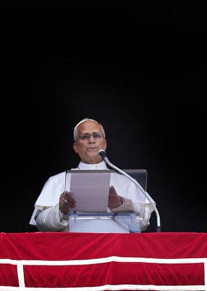 August 9, 2026. Vatican City - POPE LEO XIV delivers Angels prayer from the window of the apostolic building in St. Peter s Square at the Vatican. EvandroInetti_via ZUMA Wire Vatican City State - ZUMAi15_ 20260809_zaf_i15_003 Copyright: xEvandroxInettix