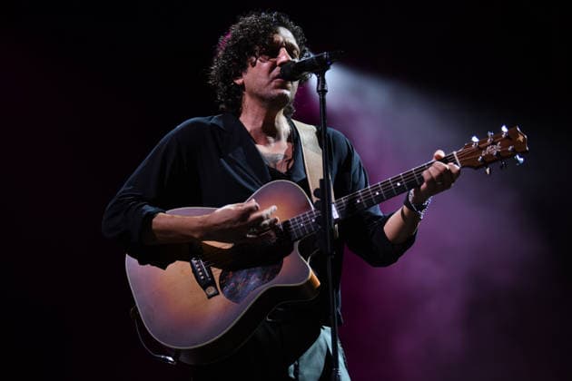 Italy: Ermal Meta - Live Estate 2026 Italian singer-songwriter Ermal Meta performs live at Villa Matarazzo in Santa Maria di Castellabate, Salerno, Italy for his tour Live Estate 2026 . Santa Maria di Castellabate Salerno Italy Copyright: MarianoxMontella
