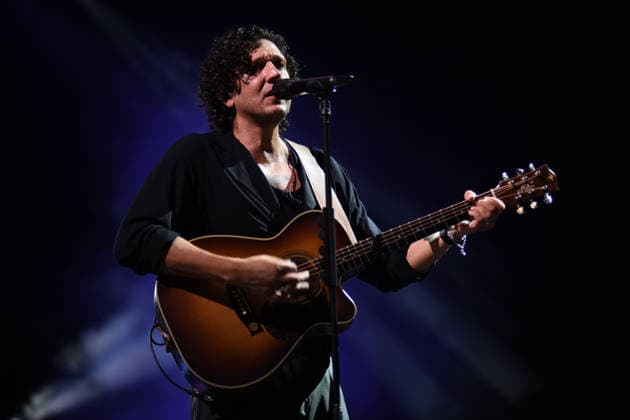 Italy: Ermal Meta - Live Estate 2026 Italian singer-songwriter Ermal Meta performs live at Villa Matarazzo in Santa Maria di Castellabate, Salerno, Italy for his tour Live Estate 2026 . Santa Maria di Castellabate Salerno Italy Copyright: MarianoxMontella