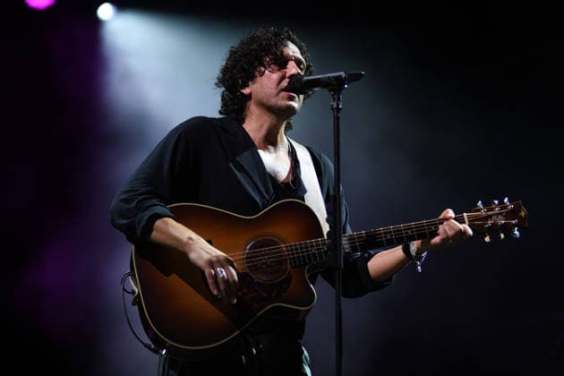 Italy: Ermal Meta - Live Estate 2026 Italian singer-songwriter Ermal Meta performs live at Villa Matarazzo in Santa Maria di Castellabate, Salerno, Italy for his tour Live Estate 2026 . Santa Maria di Castellabate Salerno Italy Copyright: MarianoxMontella