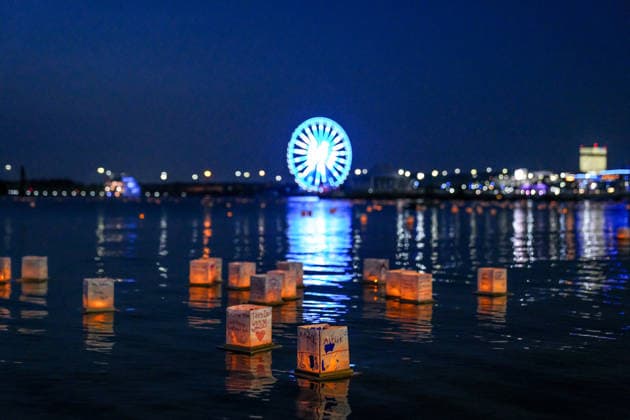 Water Lantern Festival lights up Maryland’s National Harbor in U.S. NATIONAL HARBOR, MARYLAND, UNITED STATES - AUGUST 9: Illuminated lanterns bearing handwritten messages and drawings are seen on the Potomac River during the Washington D.C. Water Lantern Festival at National Harbor SouthPointe in Maryland, United States, on August 9, 2026. Participants release the lanterns onto the water along the Potomac River. Hasan Akbas Anadolu National harbor United States. Editorial use only. Please get in touch for any other usage.  Copyright: x2026xAnadoluxHasanxAkbasx
