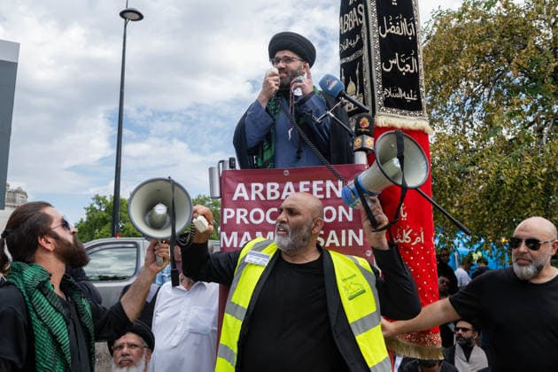 August 9, 2026, London, England, United Kingdom: Shia Muslims take part in the annual Arbaeen procession in Marble Arch in London, Britain, on August 9, 2026. Arbaeen marks the 40th day after the martyrdom of Imam Hussein, the grandson of the Prophet Muhammad. London United Kingdom - ZUMAk172 20260809_zip_k172_026 Copyright: xThomasxKrychx