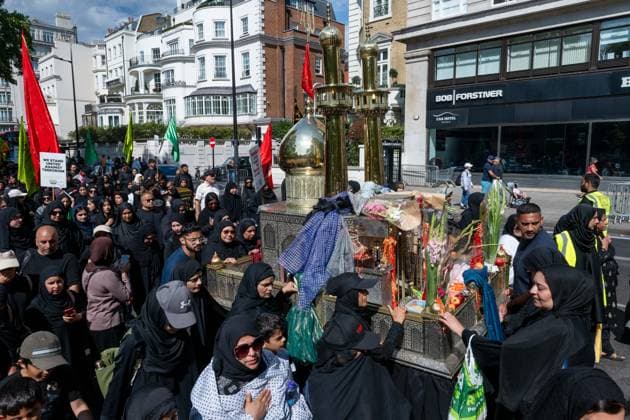 August 9, 2026, London, England, United Kingdom: Shia Muslims take part in the annual Arbaeen procession in Marble Arch in London, Britain, on August 9, 2026. Arbaeen marks the 40th day after the martyrdom of Imam Hussein, the grandson of the Prophet Muhammad. London United Kingdom - ZUMAk172 20260809_zip_k172_031 Copyright: xThomasxKrychx