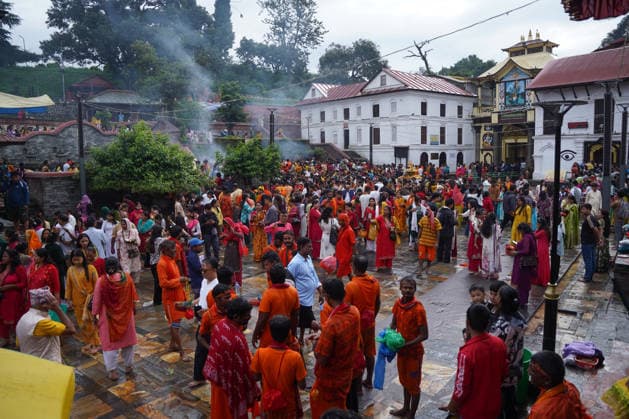 August 10, 2026, Kathmandu, Bagmati, Nepal: Today is the last Monday of the month of Shrawan, and Pashupatinath is thronged with devotees..Women who have been observing fasts and worshipping Lord Shiva every Monday throughout the month of Shrawan are formally concluding their fasts today...As a large turnout was expected on this final Monday, those observing the fast began queuing up early in the morning. Kathmandu Nepal - ZUMAa308 20260810_znp_a308_001 Copyright: xChandraxBahadurxAlex