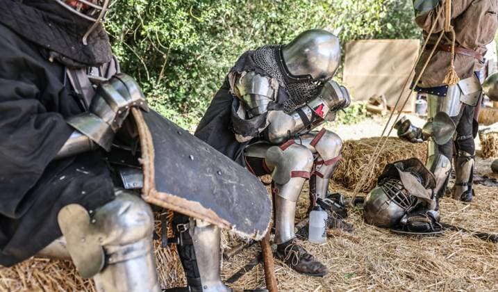 Kingdom of Loxwood medieval festival 09.08.2026. Members of the Full contact medieval armoured combat group Invicta take part in mass combat at the Kingdom of Loxwood medieval festival in west Sussex  Copyright: xRichardxPohlex NINTCHDBPICT001100253791