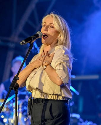 Lakefest Music Festival with Xerjoff Sunday 09th August 2026 Eastnor Castle, Herefordshire Bananarama,Sara Dallin and Keren Woodward perform on the mainstage the Main Stage at Lakefest Music Festival with Xerjoff Sunday 09th August 2026 Eastnor Castle, Herefordshire, Credit:Jules Annan Avalon England  Copyright: xJulesxAnnanx xAvalonx 1122032734