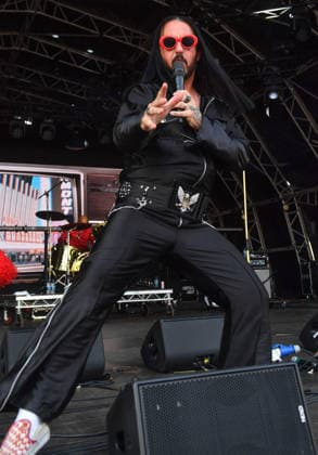 Lakefest Music Festival with Xerjoff Sunday 09th August 2026 Eastnor Castle, Herefordshire Elvana perform on the mainstage the Main Stage at Lakefest Music Festival with Xerjoff Sunday 09th August 2026 Eastnor Castle, Herefordshire, Credit:Jules Annan Avalon England  Copyright: xJulesxAnnanx xAvalonx 1122033705