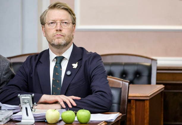 RUSSIA, MOSCOW - AUGUST 10, 2026: Yabloko Party Chairman Nikolai Rybakov attends a hearing at the Russian Supreme Court on the Rodina Party™s bid to disqualify Yabloko from the 2026 State Duma election Moscow Russia  - ZUMAt113 20260810_zaa_t113_009 Copyright: xYevgenyxMessmanx