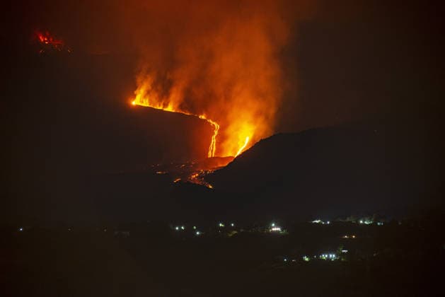 Mount Etna s eruptive phase persists CATANIA, ITALY - AUGUST 10: Mount Etna s eruptive phase persists with fluctuating explosive dynamics at the Voragine summit crater in Catania, Sicily, Italy on August 10, 2026. The ongoing unrest is marked by the ejection of volcanic bombs in the upper peak area and heavy ash plumes. Additionally, the fissures situated at elevations of 2,750 and 2,360 meters continue to actively discharge magma, creating intricate and overlapping lava streams currently restricted between 2,100 and 1,850 meters. A thick cloud of volcanic debris is drifting south-southeast, causing officials to uphold a red aviation warning. The persistent airborne ash compelled airport authorities to temporarily halt all inbound flights a  Copyright: x2026xAnadoluxSalvatorexAllegrax