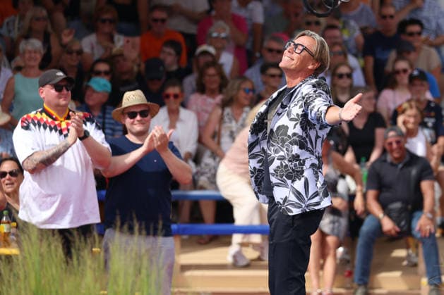 Rust, Deutschland 9.08.2026: Immer wieder Sonntags im Europa-Park Rust - 9.08.2026 Im Bild: Hansy Vogt auf der Bühne. Europapark Rust Baden Württemberg *** Rust, Germany, August 9, 2026 Immer wieder Sonntags at Europa-Park Rust, August 9, 2026. Pictured: Hansy Vogt on stage at Europa-Park Rust, Baden-Württemberg Copyright: xFotostandx xHettichx