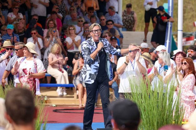 Rust, Deutschland 9.08.2026: Immer wieder Sonntags im Europa-Park Rust - 9.08.2026 Im Bild: Hansy Vogt auf der Bühne. Europapark Rust Baden Württemberg *** Rust, Germany, August 9, 2026 Immer wieder Sonntags at Europa-Park Rust, August 9, 2026. Pictured: Hansy Vogt on stage at Europa-Park Rust, Baden-Württemberg Copyright: xFotostandx xHettichx