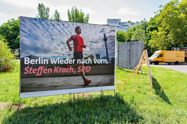Berlin,10.08.2026,Wahlplakat der Partei SPD Steffen Krach zur Wahl zum 20.Abgeordnetenhaus von Berlin sowie zu den Bezirksverordnetenversammlungen am 20.09.2026. *** Berlin, August 10, 2026—Election poster for the SPD party’s candidate Steffen Krach for the election to the 20th Berlin House of Representatives and the district councils on September 20, 2026