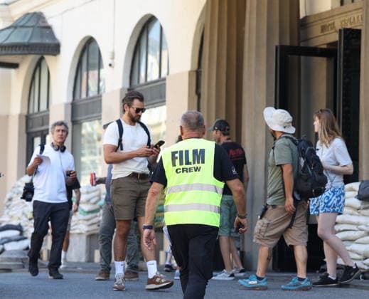 Zagreb, Croatia,100826 Filming of a movie about the war in Ukraine, directed by Doug Liman, outside the famous Hotel Esplanade in Zagreb, featuring Hollywood stars Sean Penn and Adrien Brody. Pictured: a film set. Photo: Ranko Suvar CROPIX Zagreb Croatia Copyright: xxRankoxSuvarx esplanade_film23-100826-copy