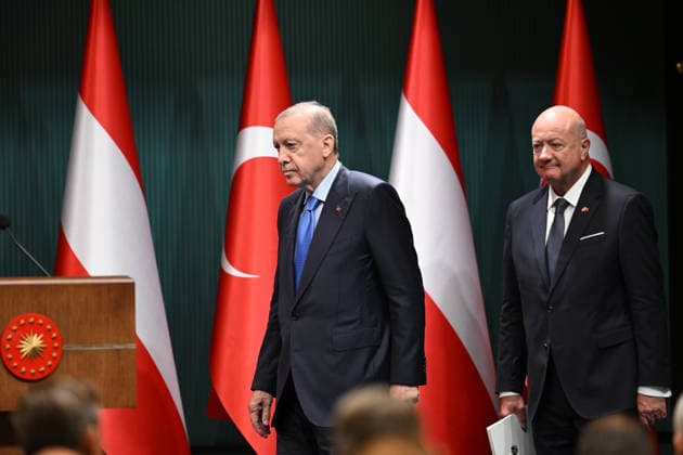 Recep Tayyip Erdogan - Christian Stocker hold joint press conference in Ankara ANKARA, TURKIYE - AUGUST 10: Turkish President Recep Tayyip Erdogan (L) and Austrian Chancellor Christian Stocker (R) hold a joint press conference following their meeting at the Presidential Complex in Ankara, Turkiye, on August 10, 2026. Mehmet Ali Ozcan Anadolu Ankara Turkey. Editorial use only. Please get in touch for any other usage.  Copyright: x2026xAnadoluxMehmetxAlixOzcanx