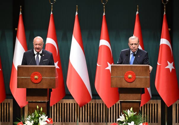 Recep Tayyip Erdogan - Christian Stocker hold joint press conference in Ankara ANKARA, TURKIYE - AUGUST 10: Turkish President Recep Tayyip Erdogan (R) and Austrian Chancellor Christian Stocker (L) hold a joint press conference following their meeting at the Presidential Complex in Ankara, Turkiye, on August 10, 2026. Mehmet Ali Ozcan Anadolu Ankara Turkey. Editorial use only. Please get in touch for any other usage.  Copyright: x2026xAnadoluxMehmetxAlixOzcanx