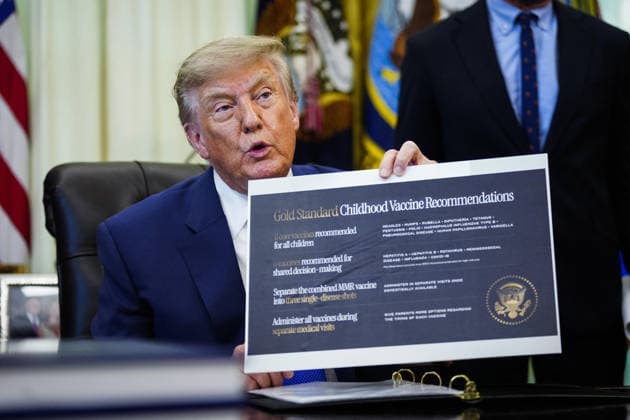President Donald Trump Signs Executive Order on Childhood Vaccines US President Donald Trump speaks before signing an executive order that reevaluates childhood vaccines in the Oval Office of the White House in Washington, DC on August 10, 2026. While the executive order still recommends childhood vaccines for 11 diseases, including measles and polio, it calls for limiting vaccines for other diseases, like hepatitis A and B and meningococcal disease, to high-risk populations. Photo by Bonnie Cash Pool ABACAPRESS.COM WASHINGTON DC United States  Copyright: xPool ABACAx