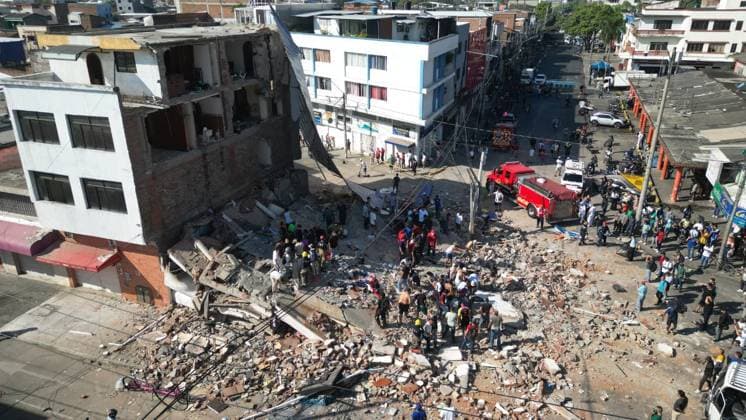 7.1-Magnitude Earthquake in Colombia Santiago de Cali, Colombia August 10, 2026 Aerial view of the collapse of the Molina Rosa motel in southern Cali Photos by Juan Pablo Rueda, EL Tiempo EDITORIAL USE ONLY  Copyright: xGDA ElxTiempo Colombia-xTodosxlosxderechosxreservados.xProhibidoxelxusoxoxreproducci&oacute;nxdexestaximagenxenxColombiax JuanxPabloxRuedax etcpic098777