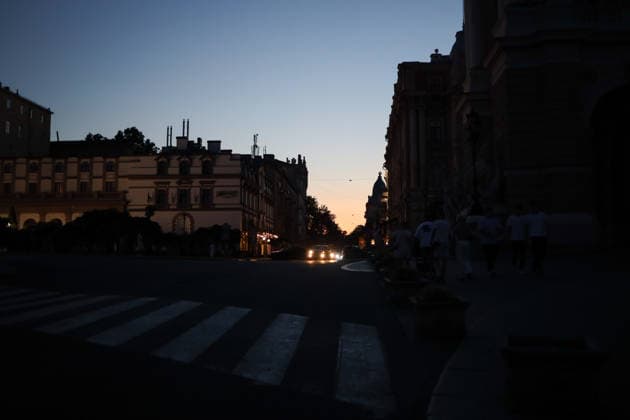 Blekauat in Odessa, summer 2026 - 10 Aug 2026 The car illuminates the dark street of Langeronovskaya. Blackout in Odessa in August. Due to damage to the power infrastructure as a result of Russian shelling, Odessa has been without power for two days. According to the President of Ukraine, as of the morning of August 10, 2026, more than 300 thousand families in Odessa and the region were without electricity. Odessa Ukraine Copyright: xViacheslavxOnyshchenkox xSOPAxImagesx Vonyshchenko(10)