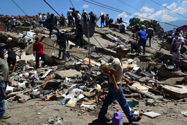 111 killed, 87 injured as magnitude 7.4 earthquake strikes Colombia CALI, COLOMBIA - AUGUST 10: Emergency crews carry out search, rescue and evacuation operations across Cali after a magnitude 7.4 earthquake struck western Colombia, on August 10, 2026 in Cali, Colombia. Preliminary reports indicate that several structures collapsed, buildings and roads were damaged, and some public services were temporarily disrupted. Hospitals activated emergency plans to treat the injured, while technical teams began assessing damaged buildings as authorities warned residents to avoid unsafe structures and remain alert for aftershocks. Edwin Rodriguez Pipicano Anadolu Cali Colombia. Editorial use only. Please get in touch for any other usage.  Copyright: x2026xAnadoluxEdwinxRodriguezxPipicanox