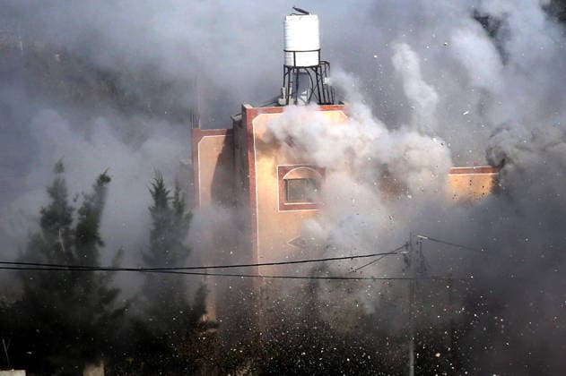 Israeli army demolishes a Palestinian home in Nablus, Palestine - 11 Aug 2026 Smoke rises from a Palestinian home after it was demolished by the Israeli army with explosives. Israeli army demolished the home of a Palestinian accused of carrying out an armed attack that killed an Israeli soldier and a Jewish settler in the village of Tell. Nablus Palestine Copyright: xNasserxishatyehx xSOPAxImagesx Nishtayeh17