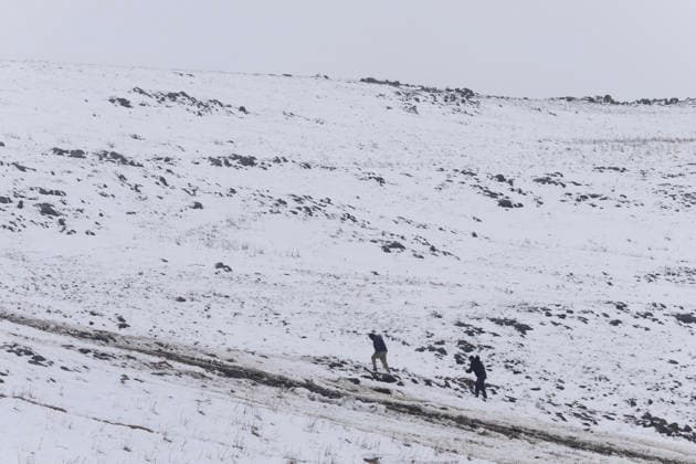 (260811) -- UNDERBERG, Aug. 11, 2026 -- This photo taken on Aug. 11, 2026 shows a view of the snow scenery in Underberg, South Africa. (Photo by Xinhua) SOUTH AFRICA-UNDERBERG-SNOW-SCENERY JamesxBlackmore 