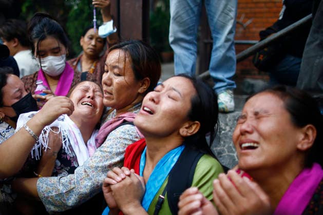 Broad Peak Avalanche Bodies Arrive in Kathmandu, Nepal - 11 Aug 2026 Relatives mourn for Nepali mountaineers. Kili Pemba Sherpa, Gyalu Sherpa and Nima Sherpa at Tribhuvan International Airport. The three climbers were among 10 people killed in an avalanche on Broad Peak in Pakistan on July 30. Their bodies were repatriated to Nepal and handed over to their families for final rites. Kathmandu Nepal Copyright: xSkandaxGautamx xSOPAxImagesx _58W0083