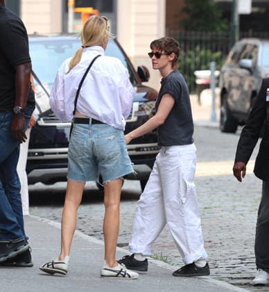 Kristen Stewart and Dylan Meyer out in New York Actress Kristen Stewart and her wife partner Dylan Meyer are smiling and enjoying to be together in New York, NY on August 11, 2026. Photo by Dylan Travis ABACAPRESS.COM New York NY  Copyright: xDylanxTravis ABACAx