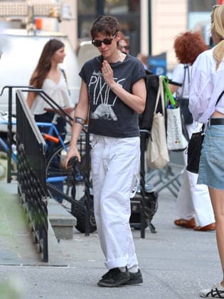 Kristen Stewart and Dylan Meyer out in New York Actress Kristen Stewart and her wife partner Dylan Meyer are smiling and enjoying to be together in New York, NY on August 11, 2026. Photo by Dylan Travis ABACAPRESS.COM New York NY  Copyright: xDylanxTravis ABACAx