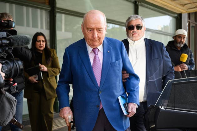 ALAN JONES COURT, Alan Jones (left) departs the Downing Centre Local Court in Sydney, Wednesday, August 12, 2026. ( NO ARCHIVING SYDNEY NEW SOUTH WALES AUSTRALIA  Copyright: xBIANCAxDExMARCHIx 20260812190687077630