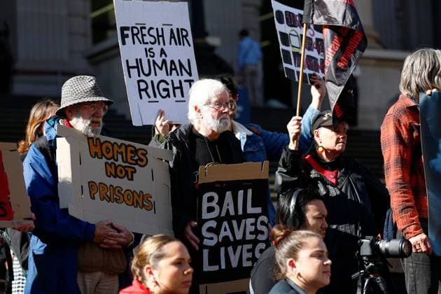 Protesters rally against proposed prison reform bill in Melbourne MELBOURNE, AUSTRALIA AUGUST 12, 2026: Hundreds of people gather in Melbourne to protest the Victorian Government s Corrections Amendment Bill 2026, legislation critics have dubbed the No Air in Prison Bill. The proposed law follows a 2026 Supreme Court of Victoria ruling concerning prisoners statutory right to spend at least one hour each day in the open air. Human rights organisations, legal groups and community advocates argue the bill would make access to outdoor time subject to operational considerations, raising concerns about the rights and welfare of people in custody. Melbourne Australia Copyright: x xYexMyoxKhantx xJNAxPressx