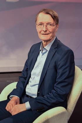 ABB MAISCHBERGER- Karl Wilhelm Lauterbach Gesundheitsoekonom und SPD Politiker zu Gast in der ARD TV Talkshow maischberger am 11.August 2026 in Berlin Berlin Deutschland *** ABB MAISCHBERGER Karl Wilhelm Lauterbach, health economist and SPD politician, appeared as a guest on the ARD TV talk show *maischberger* on August 11, 2026, in Berlin, Germany