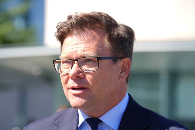 Pressestatement von Bundesumweltminister Schneider vor dem Bundeskanzleramt Bundesumweltminister Carsten Schneider im Portrait beim Pressestatement im Nachgang der Kabinettsitzung des Bundeskabinett vor dem Bundeskanzleramt, Berlin, 12.08.2026 Berlin Berlin Deutschland *** Press Statement by Federal Environment Minister Schneider in Front of the Federal Chancellery: A portrait of Federal Environment Minister Carsten Schneider during his press statement following the Federal Cabinet meeting in front of the Federal Chancellery, Berlin, August 12, 2026, Berlin, Berlin, Germany