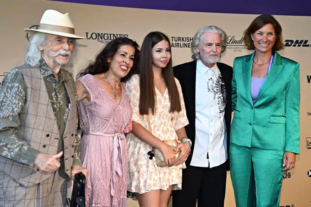 Jean Pütz, Pina Coluccia, Julie-Josephine Pütz, Hermann Bühlbecker und Stefanie Peters bei der Media Night der FEI World Championships Aachen 2026 im Champions Circle am Reitstadion. Aachen, 11.08.2026 *** Jean Pütz, Pina Coluccia, Julie Josephine Pütz, Hermann Bühlbecker, and Stefanie Peters at the Media Night for the 2026 FEI World Championships Aachen in the Champions Circle at the Aachen Equestrian Stadium, August 11, 2026 Foto:xC.xAdolph xFuturexImagex fei_6994