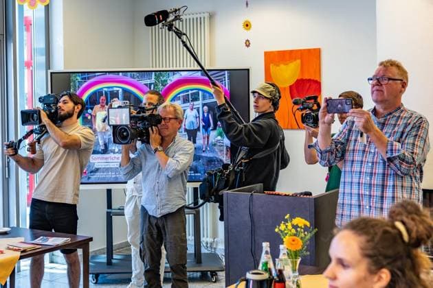 Laumann im Alfred-Delp-Haus ** NUR FÜR REDAKTIONELLE ZWECKE ** EDITORIAL USE ONLY **<p>Gesundheitsminister Laumann besucht am Mittwoch, den 12.08.2026 die Senioreneinrichtung Alfred-Delp-Haus in Dinslaken. Es geht um Klimatisierung. Großes Presseaufgebot. Deutschland NRW Dinslaken Copyright: ErwinxPottgiesser *** Laumann at the Alfred Delp Haus ** FOR EDITORIAL USE ONLY ** EDITORIAL USE ONLY ** Health Minister Laumann will visit the Alfred Delp Haus senior care facility in Dinslaken on Wednesday, August 12, 2026. The focus is on air conditioning. Large press turnout. Germany, North Rhine-Westphalia, Dinslaken. Copyright ErwinxPottgiesser Copyright: ErwinxPottgiesser doc874k0art6b57k7y6giy ,EDITORIAL USE ONLY