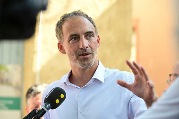 Raphael Glucksmann on Visit in Aude Co-president of French center-left party Place publique Raphael Glucksmann meets with the residents in Talairan, south-western France, on August 12, 2026 during a visit in Aude. Photo by Pascal Rodriguez ABACAPRESS.COM Talairan France  Copyright: xRodriguezxPascal ABACAx