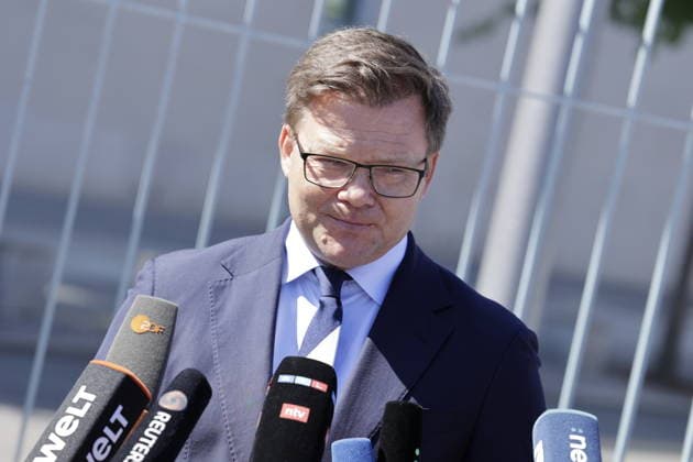 Pressekonferenz nach Kabinettssitzung, Carsten Schneider, Bundesminister für Umwelt, Klimaschutz, Naturschutz und nukleare Sicherheit , Deutschland, Berlin, Bundeskanzleramt, Das Bundeskabinett befasst sich in seiner 55. Sitzung am 12. August 2026 unter anderem mit dem Gesetzentwurf zur Einführung einer Frühstartrente. *** Press Conference Following the Cabinet Meeting, Carsten Schneider, Federal Minister for the Environment, Climate Action, Nature Conservation, and Nuclear Safety, Germany, Berlin, Federal Chancellery, At its 55th meeting on August 12, 2026, the Federal Cabinet will address, among other things, the draft bill to introduce an early retirement pension